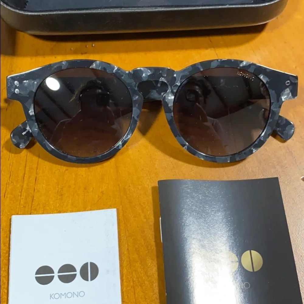 KOMONO Sunglasses Clement Black Marble NEW NWT Round